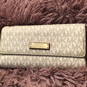 Michael Kors wallet